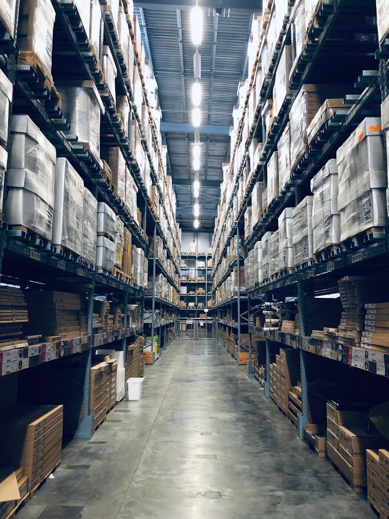 E-Commerce Warehouse